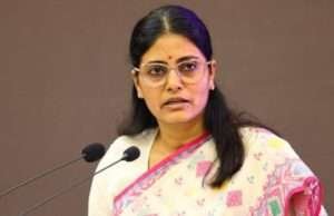 आमघाट पुल के क्षतिग्रस्त होने पर केंद्रीय मंत्री अनुप्रिया पटेल ने जताई नाराजगी, डीएम को जांच के निर्देश