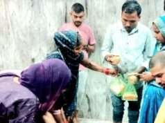 घुइसरनाथ धाम में जलाभिषेक कर मांगा आशीर्वाद