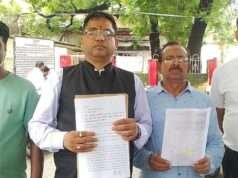 नगर पालिका की परती जमीन पर अवैध कब्जे के विरोध में आप ने किया प्रदर्शन, जिलाधिकारी को सौंपा ज्ञापन