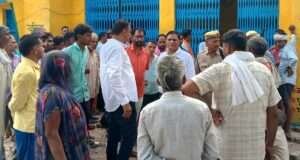 लालगोपालगंज चैकी प्रभारी पर अभद्रता के आरोप, व्यापारियों ने कार्रवाई की मांग