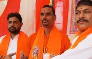 बोल बम के जयकारों से गुंजायमान हुआ क्षेत्र, बाबा धाम के लिए रवाना हुआ कांवरियों का जत्था