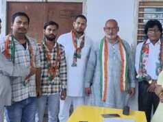 कांग्रेस में अपना विश्वास व्यक्त करते हुए नगर के संभ्रांत जनों ने की कांग्रेस की सदस्यता ग्रहण