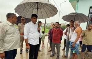 जनसुनवाई का असर वार्ड-7 पहुंचे नगर पालिका अध्यक्ष वीरेंद्र सरोज फौजी, जलभराव और बदहाल सड़कों पर दिए सख्त निर्देश