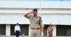 एसपी ने साप्ताहिक परेड की ली सलामी, पुलिस लाइन का किया निरीक्षण