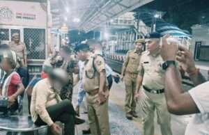स्वतंत्रता दिवस को लेकर रेलवे स्टेशन पर पुलिस ने किया सघन चेकिंग