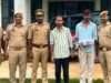 मोबाइल हैक कर 31 लाख की ठगी करने वाले दो आरोपी गिरफ्तार