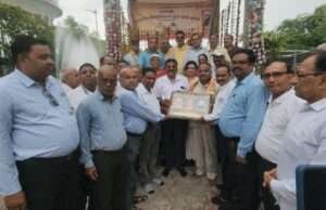 राष्ट्रकवि मैथिलीशरण गुप्त की जयंती पर हुआ माल्यार्पण, डॉ. संदीप सरावगी ने दी श्रद्धांजलि