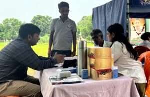 शहीद लेफ्टिनेंट कमांडर योगेश तिवारी की स्मृति में स्वास्थ्य शिविर का आयोजन