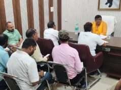 कुंडा व बाबागंज में ब्लॉक कर्मचारियों संग बैठक, विकास कार्यों में तेजी के निर्देश