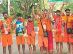 सावन के दूसरे शनिवार को निकला कांवड़ियों का जत्था, बकहर नदी पर उमड़ी भीड़