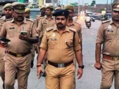 त्योहारों को लेकर बढ़नी में पुलिस का फ्लैग मार्च, सीओ ने परखे जुलूस के रास्ते