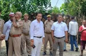 खड्डा में 2100 वर्ग मीटर कीमती सरकारी जमीन से 19 लोगों का अवैध कब्जा हटाया