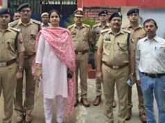 जिलाधिकारी ने किया जिला कारागार का औचक निरीक्षण