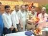 कमिश्नर से मिले उत्तर प्रदेश आदर्श व्यापार मंडल के पदाधिकारी