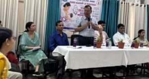 विश्व स्तनपान सप्ताह पर जागरूकता कार्यक्रम आयोजित, माँ के दूध को बताया शिशु का पहला टीका