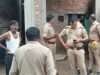 सावन में नियमों की अनदेखी पर प्रशासन की कार्रवाई, अवैध मांस की दुकानें कराई बंद