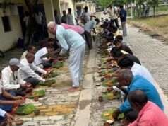 शंकर जी के मंदिर पर ओम नमः शिवाय जाप के बाद भंडारा