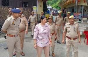 कांवड़ यात्रा को लेकर डीआईजी पूनम ने गंगा घाटों व मार्गों का किया निरीक्षण