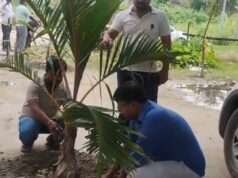 नेत्र चिकित्सालय में नए प्रभारी डॉ. विनय पाण्डेय ने शुरू किया सफाई वृक्षारोपण अभियान