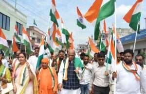 सिद्धार्थनगर में भव्य ‘तिरंगा यात्रा’ का आयोजन: सांसद जगदम्बिका पाल व जनप्रतिनिधियों ने भरी हुंकार, 2047 तक विकसित भारत बनाने का दोहराया संकल्प
