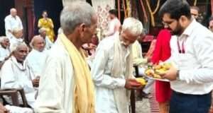 वृद्धाश्रम का डीएम ने किया औचक निरीक्षण, वृद्धजनों से संवाद कर जानी समस्याएं