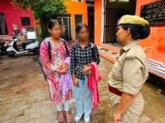 भदोही पुलिस ने श्मिशन शक्तिश् के तहत ग्राम चैपाल लगाई महिलाओं-बालिकाओं को सुरक्षा, सम्मान और स्वावलंबन के प्रति किया जागरूक