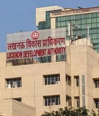 आख़िर असली मुजरिम कौन-निर्माण माफ़िया या शिकायतकर्ता?,जाँच की दिशा या ध्यान भटकाने की कोशिश?