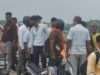 शास्त्री पुल पर बाईक से आए युवक ने गंगा में लगाई छलांग