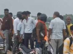 शास्त्री पुल पर बाईक से आए युवक ने गंगा में लगाई छलांग