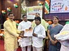 प्रदेश भर के आउटसोर्सिंग कर्मचारियों को वेतन बढ़ोत्तरी और अन्य सुविधाओं की योगी आदित्यनाथ ने दी सौगात